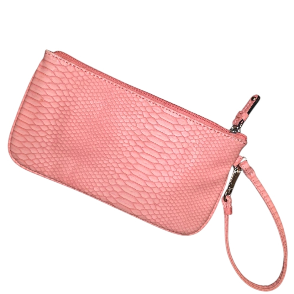 SOLD to @mariandbrunt West Blush Pink Wristlet with Silver Stud Detail - Picture 6 of 7